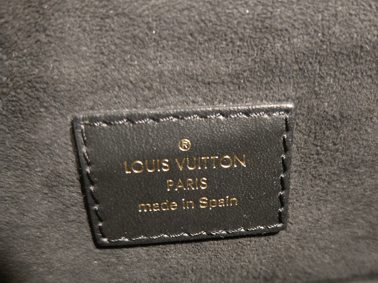 Louis Vuitton Monogram Empreinte V Tote MM Noir