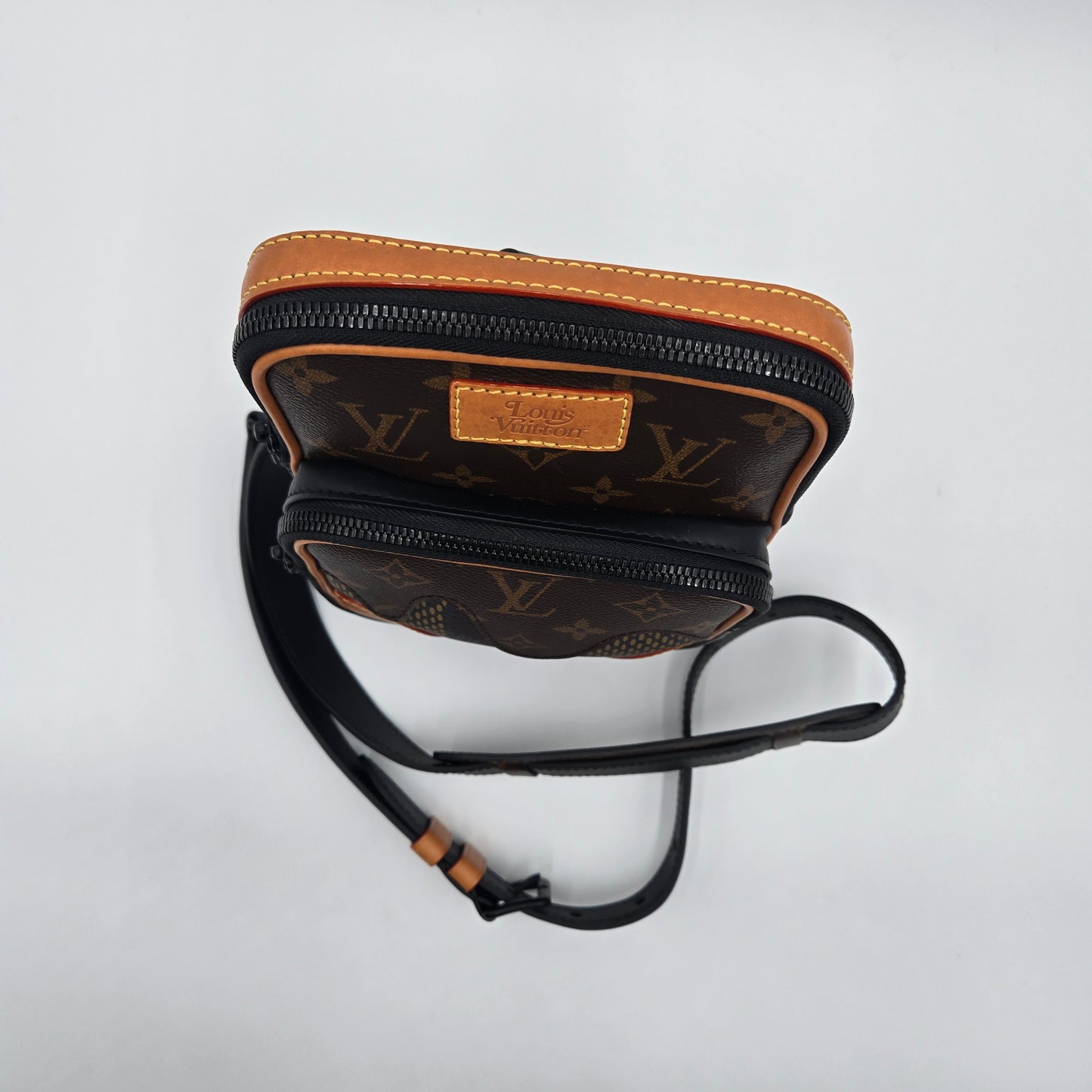 Louis Vuitton Squared Amazon Damier Giant Body - LIMITED EDITION