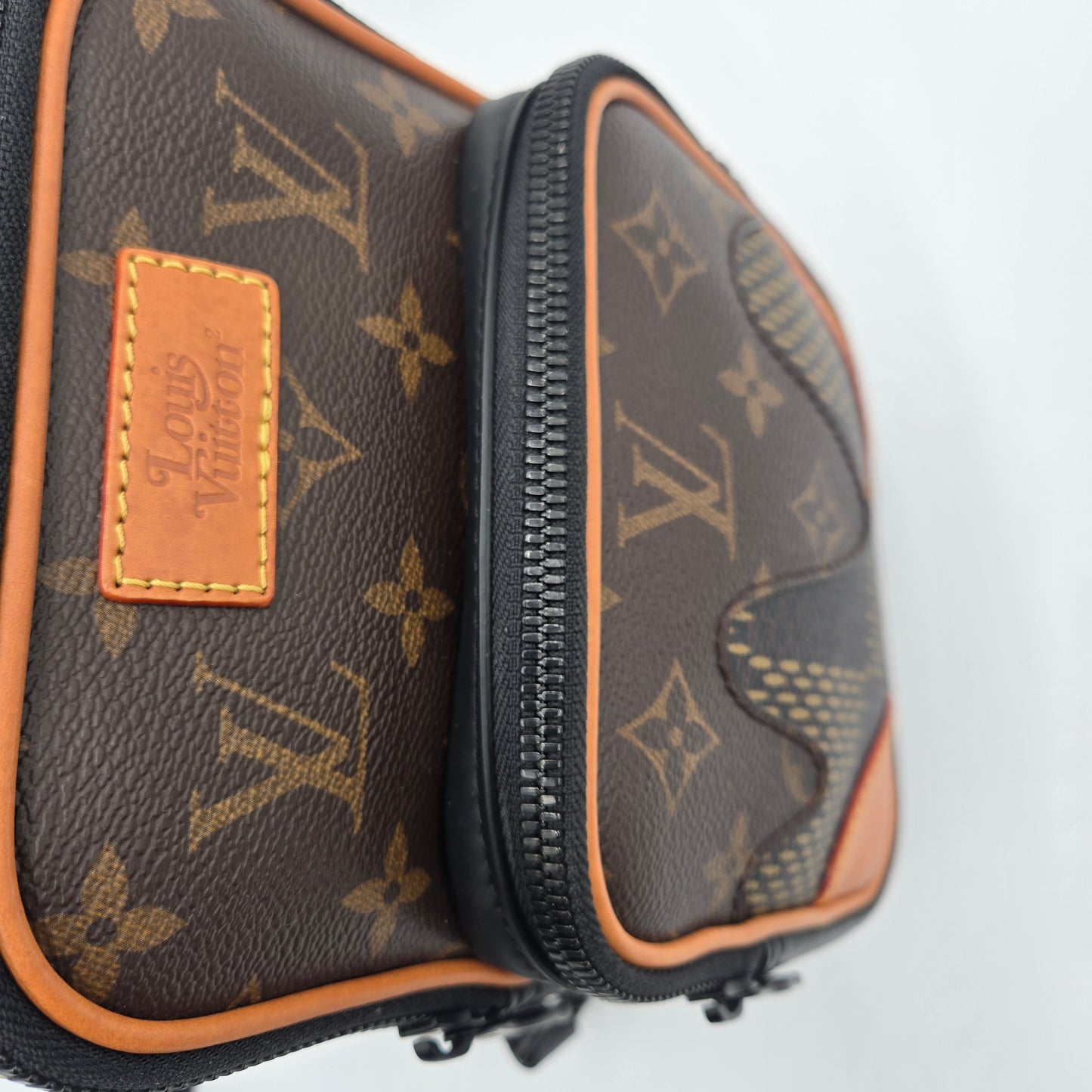 Louis Vuitton Squared Amazon Damier Giant Body - LIMITED EDITION
