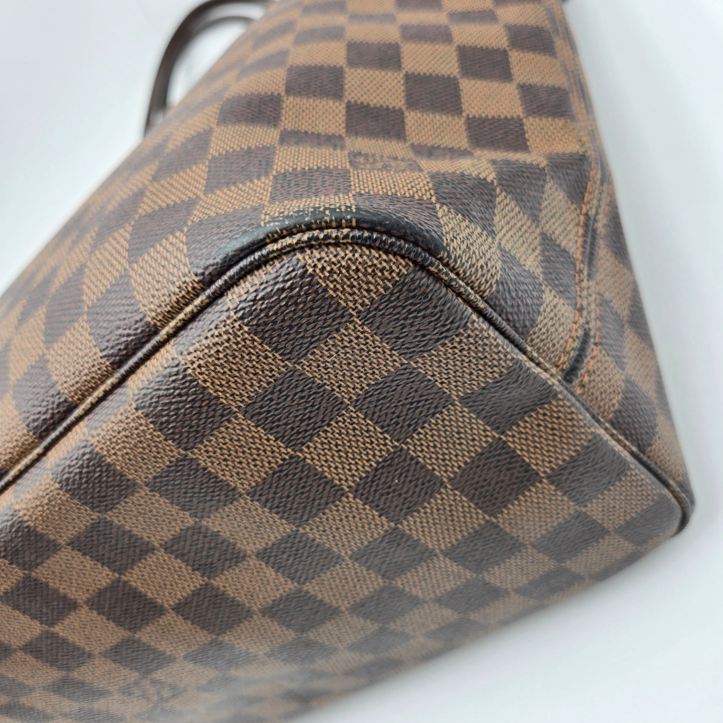 Louis Vuitton Damier Neverfull MM Tote Bag - LIKE NEW