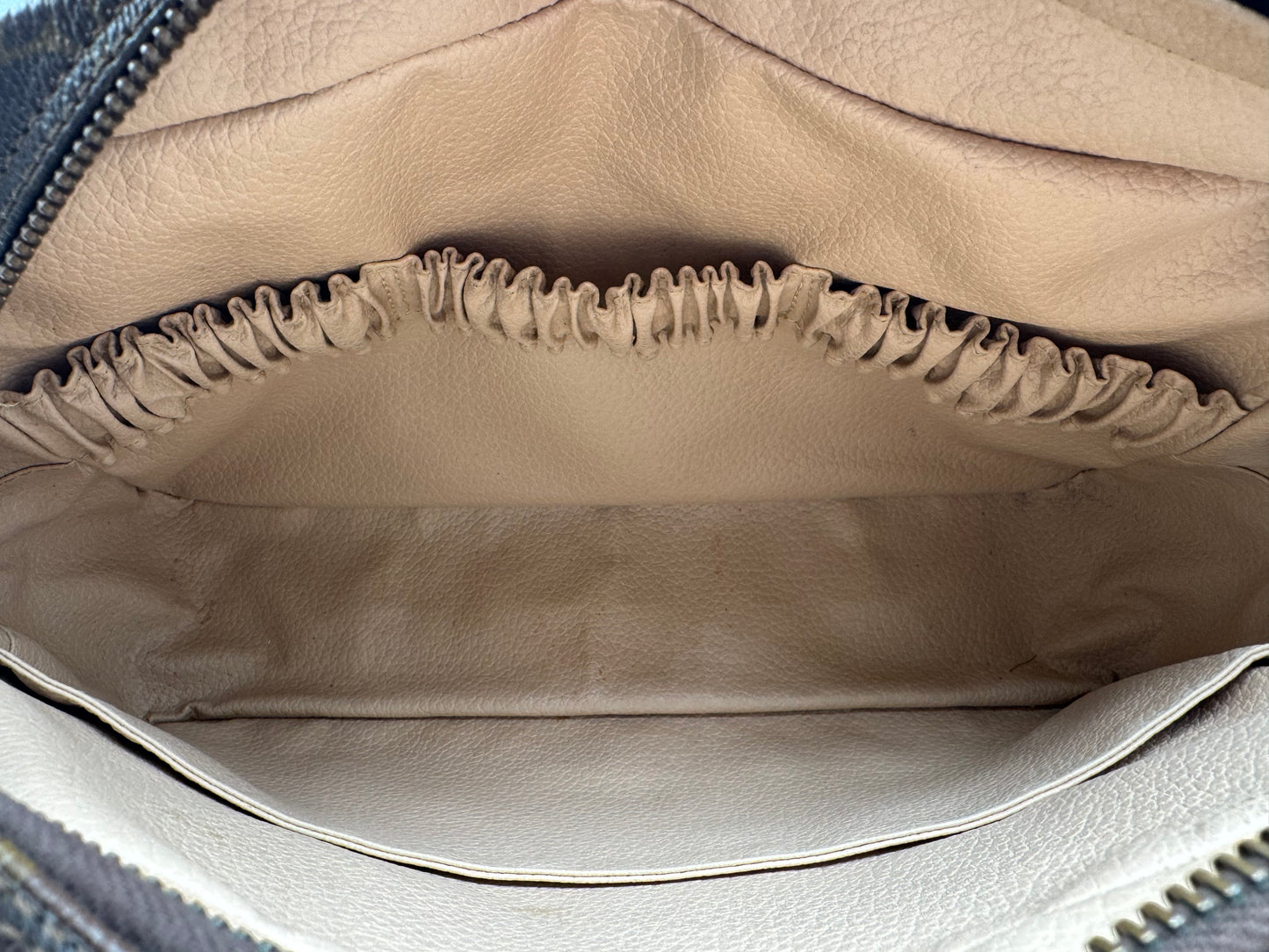 Louis Vuitton Monogram Trousse Toilette 28