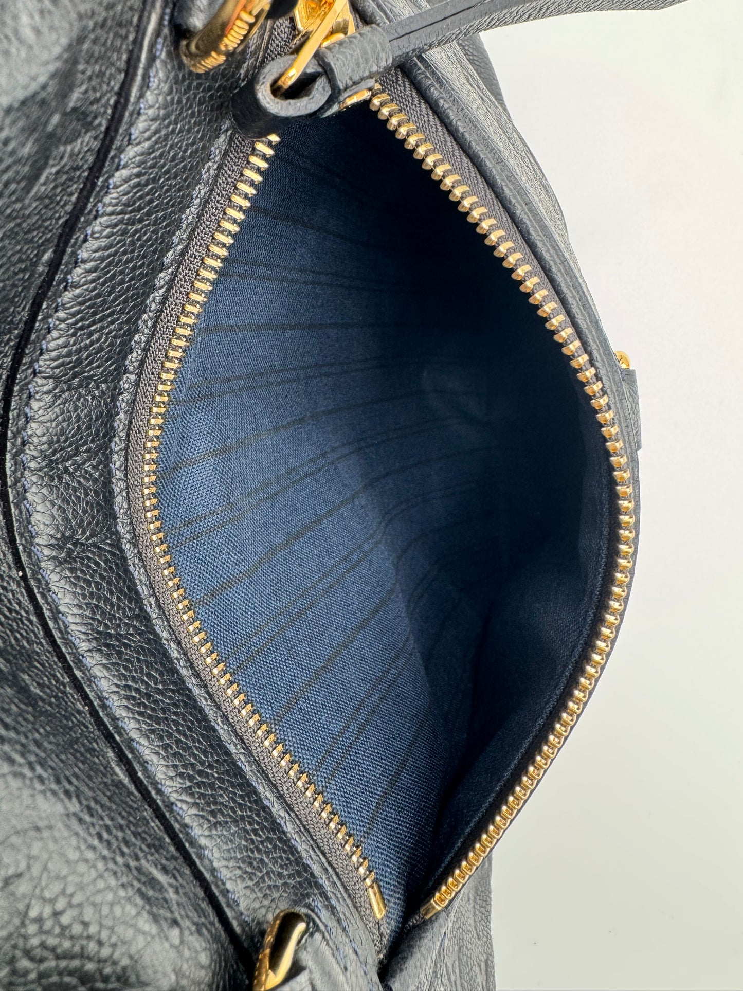 Louis Vuitton Monogram Empreinte Lumineuse GM - Infini Dark Navy Bag/Tote