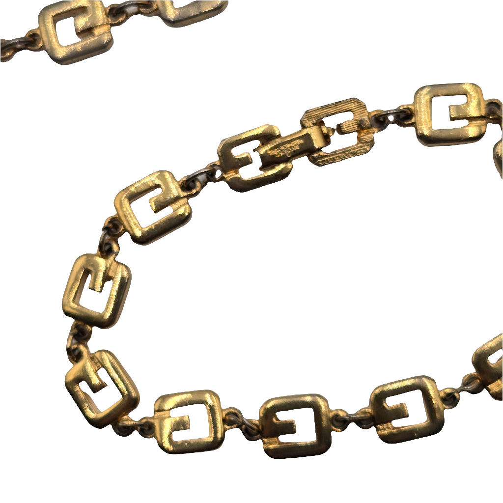 Givenchy
Vintage G Logo Collar Necklace and Bracelet - Vintage