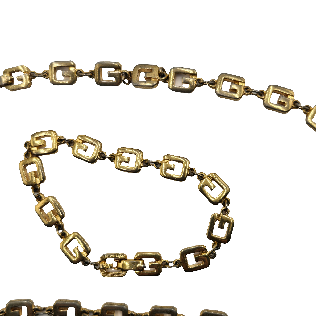 Givenchy
Vintage G Logo Collar Necklace and Bracelet - Vintage
