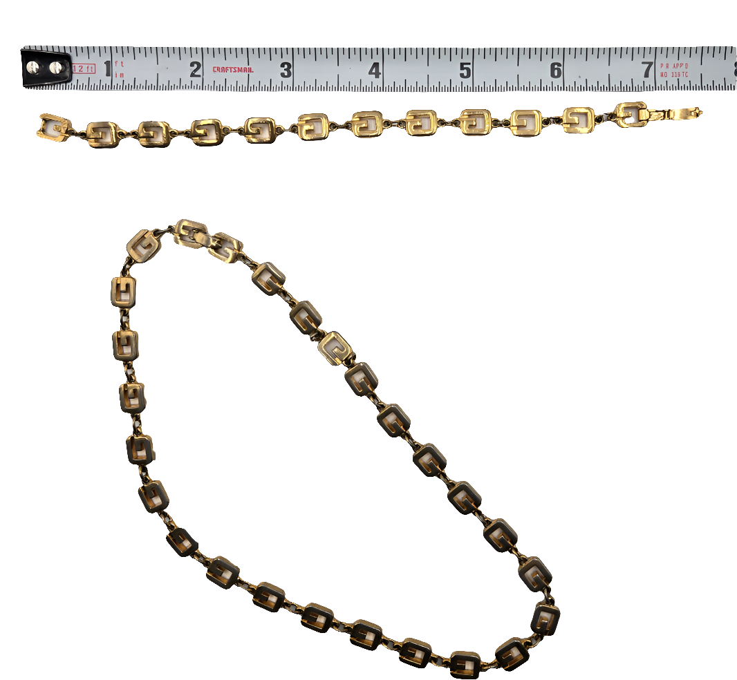 Givenchy
Vintage G Logo Collar Necklace and Bracelet - Vintage