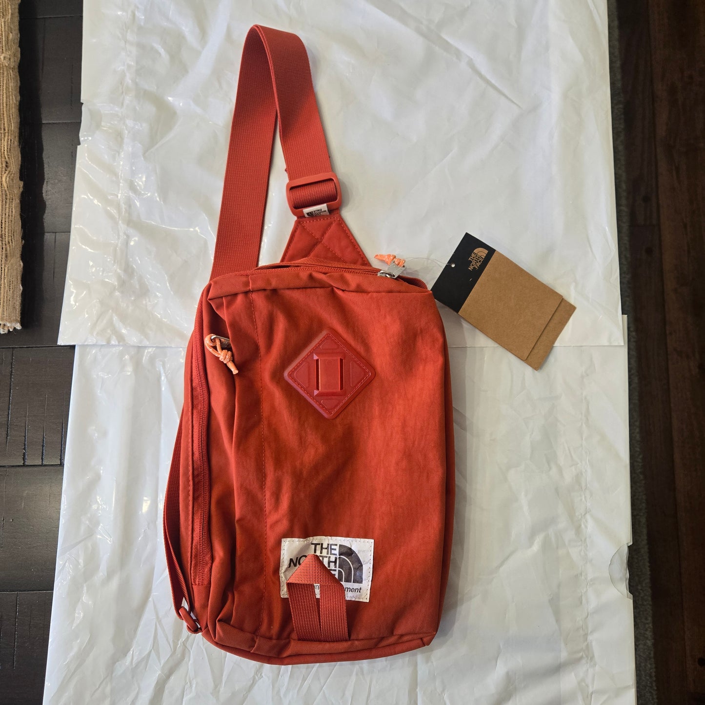 THE NORTH FACE Berkeley Field Bag, Rusted Bronze/Dusty Coral Orange - NWT