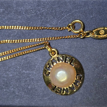 #51 AUTHENTIC Chanel Necklace Circle GP Plated Fake Pearl Gold