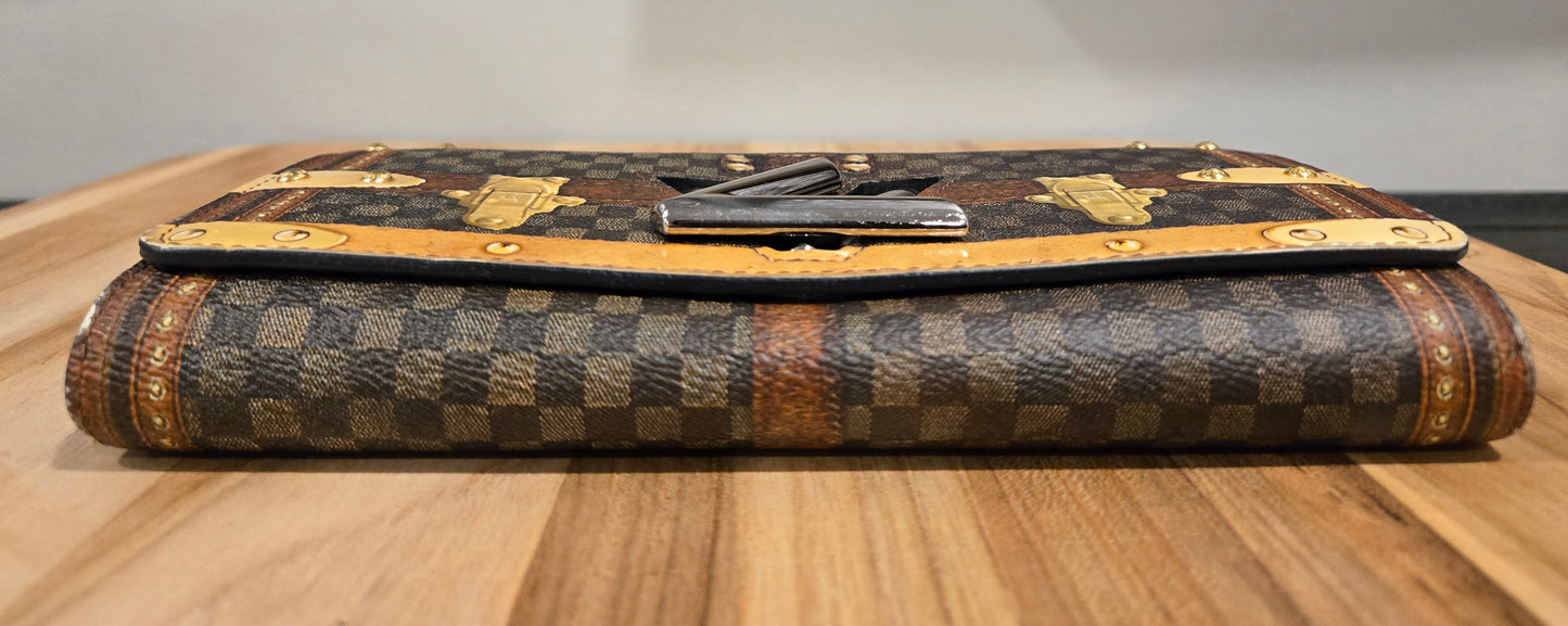 Louis Vuitton Portefeuille Sarah Twist Damier Wallet