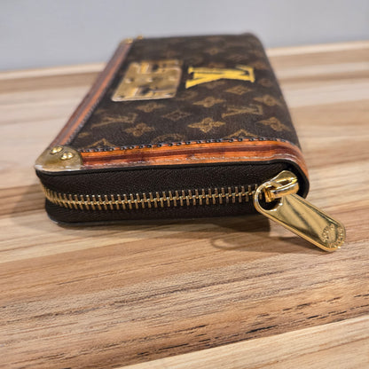 Louis Vuitton Monogram Trunk Time Wallet  - LIMITED EDITIION