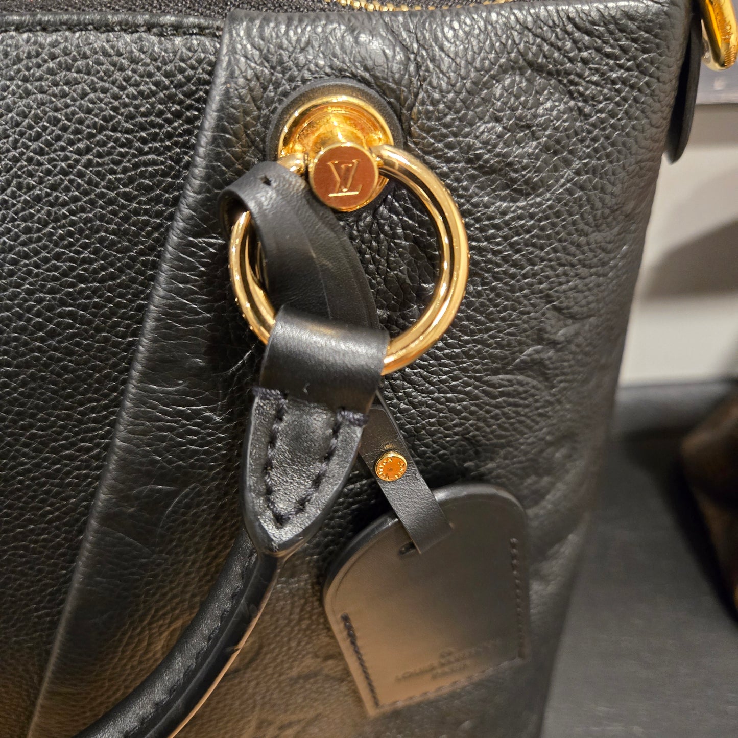 Louis Vuitton Monogram Empreinte V Tote MM Noir