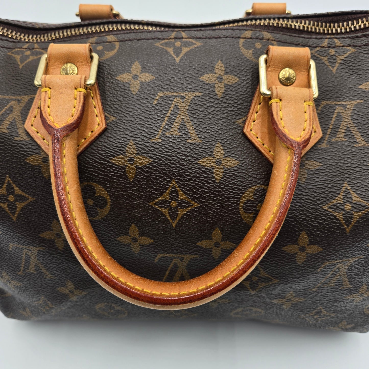Louis Vuitton Monogram Speedy 25 - VINTAGE