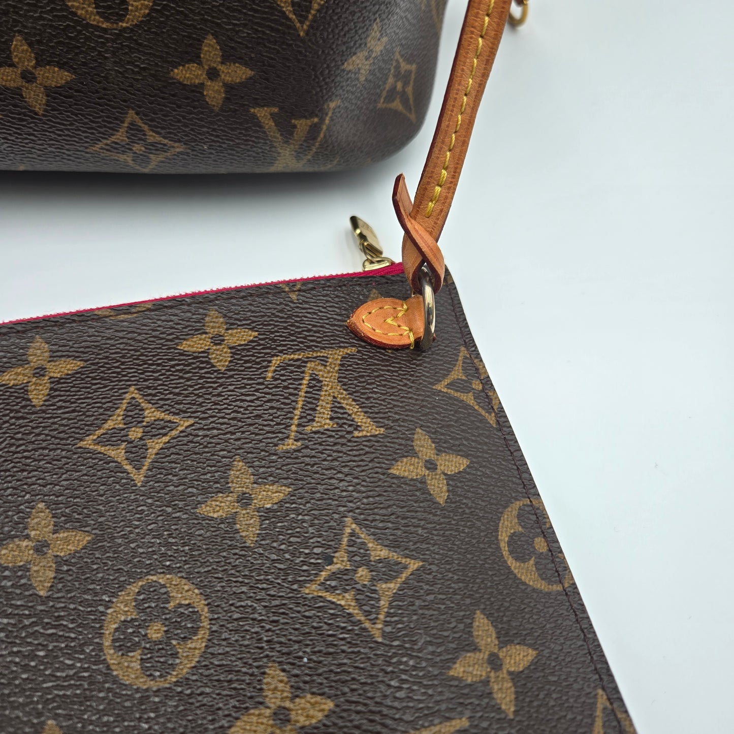 Louis Vuitton Monogram MM Neverfull - COA included