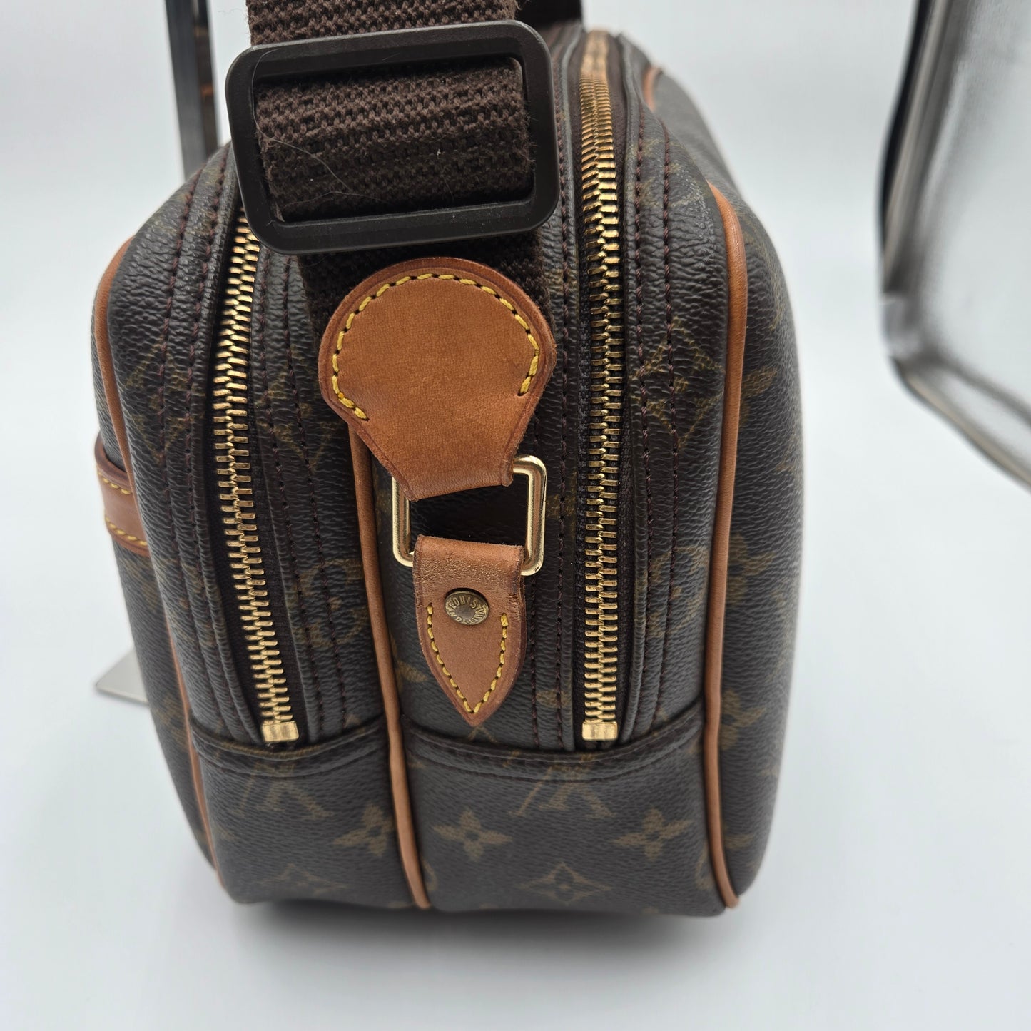Louis Vuitton Monogram Reporter PM Crossbody/Shoulder Bag