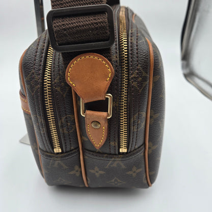Louis Vuitton Monogram Reporter PM Crossbody/Shoulder Bag