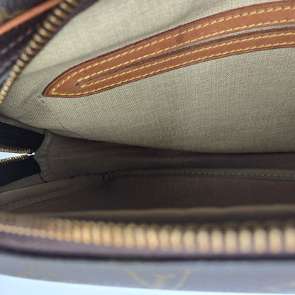 Louis Vuitton Monogram Reporter PM Crossbody/Shoulder Bag