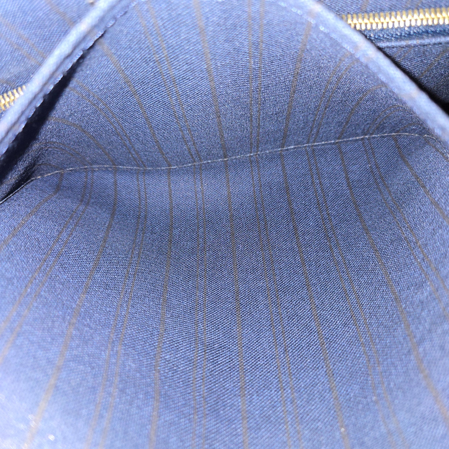Louis Vuitton Monogram Empreinte Lumineuse GM - Infini Dark Navy Bag/Tote