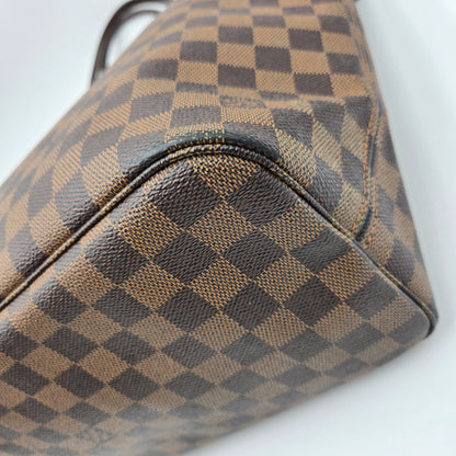 Louis Vuitton Damier Neverfull MM Tote Bag - LIKE NEW