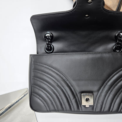 GG Marmont medium shoulder bag / Crossbody Style ‎443497 - NEW