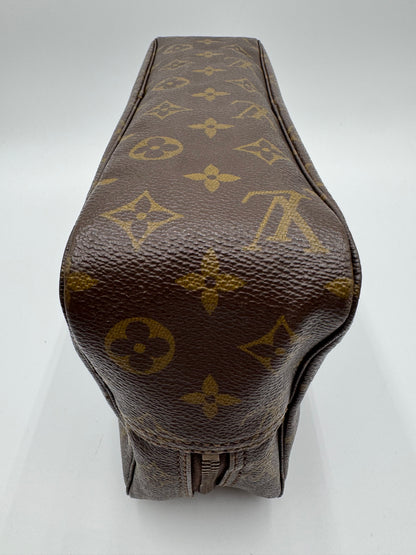 Louis Vuitton Monogram Trousse Toilette 28