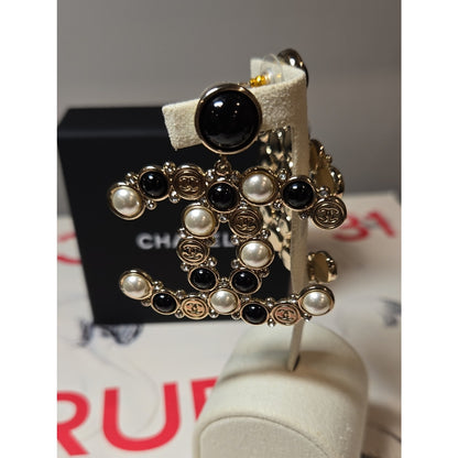 #200 - CHANEL B2019 Pearl & Strass CC Drop Earrings
