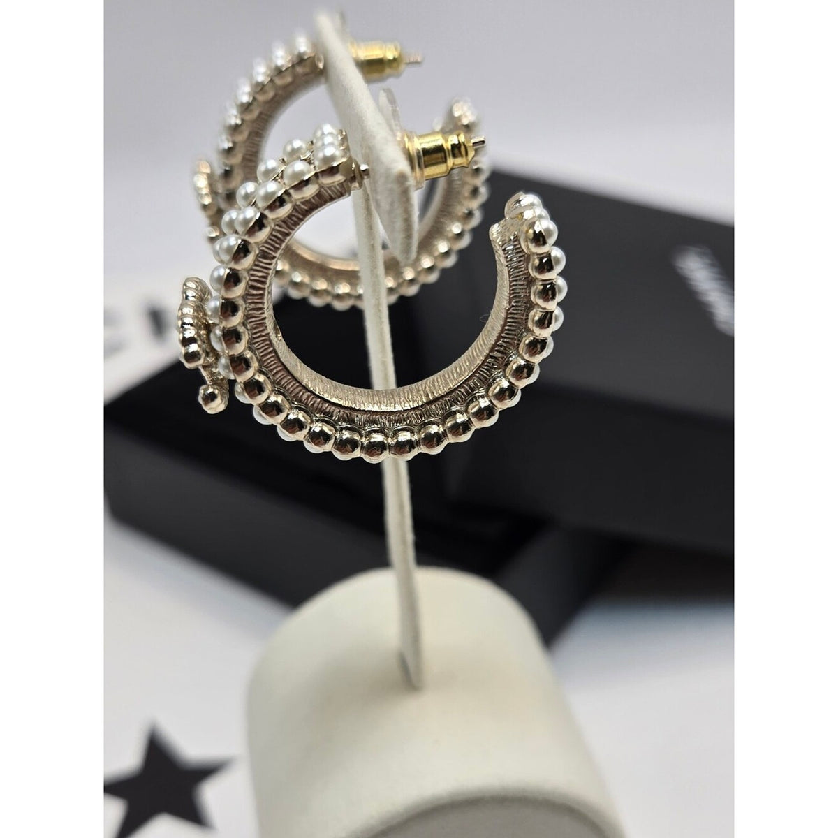 #180 - Chanel Hoop Faux Pearl 21B