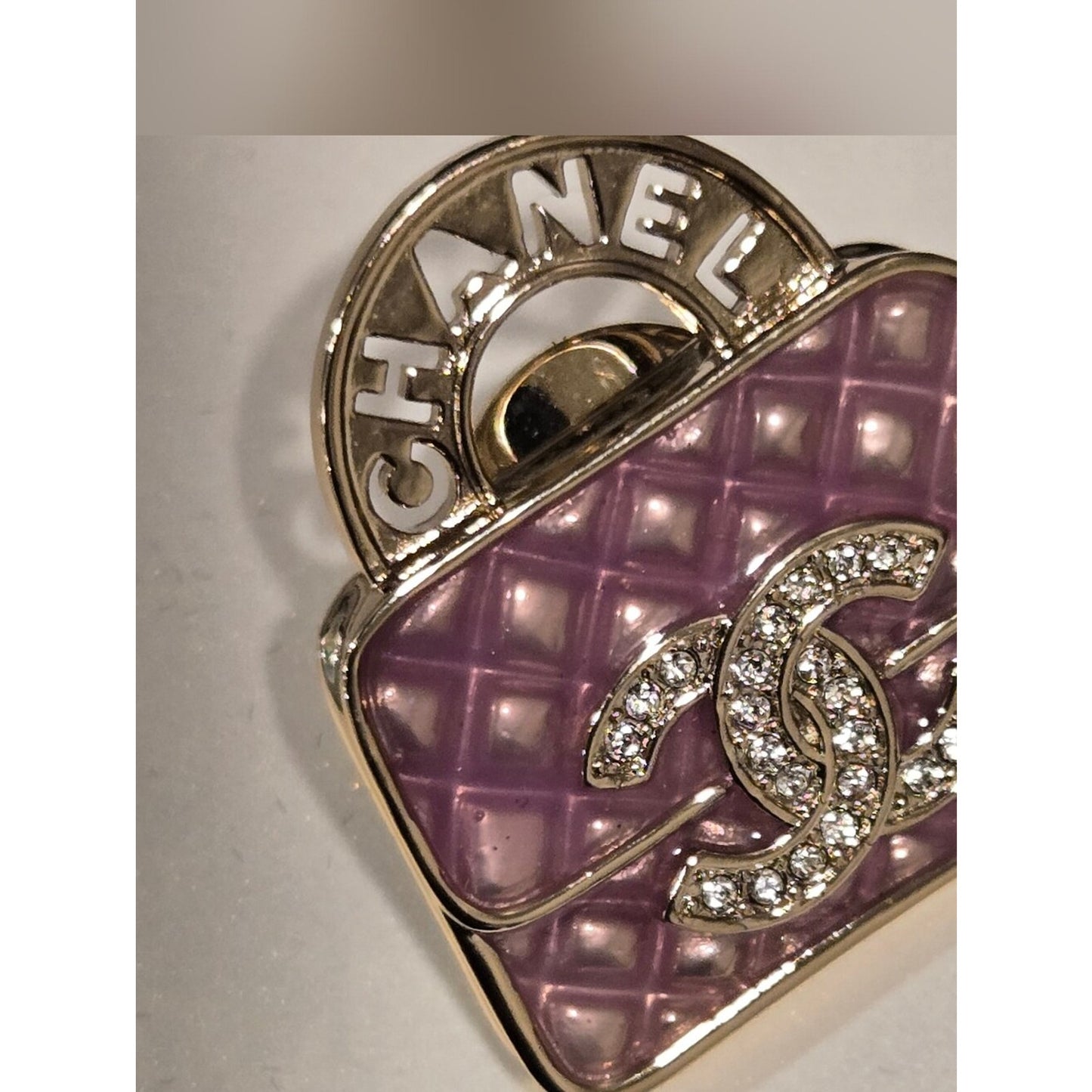 #134 - CHANEL Metal Strass Pin Brooch ABD441, pink bag with rhinestones
