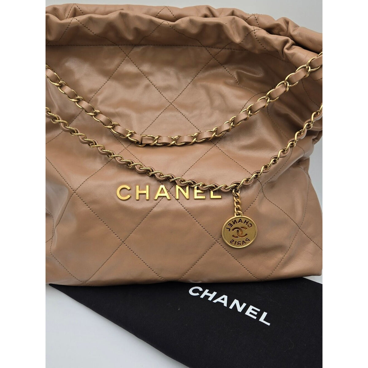 CHANEL 22 - Beige/Tan Medium