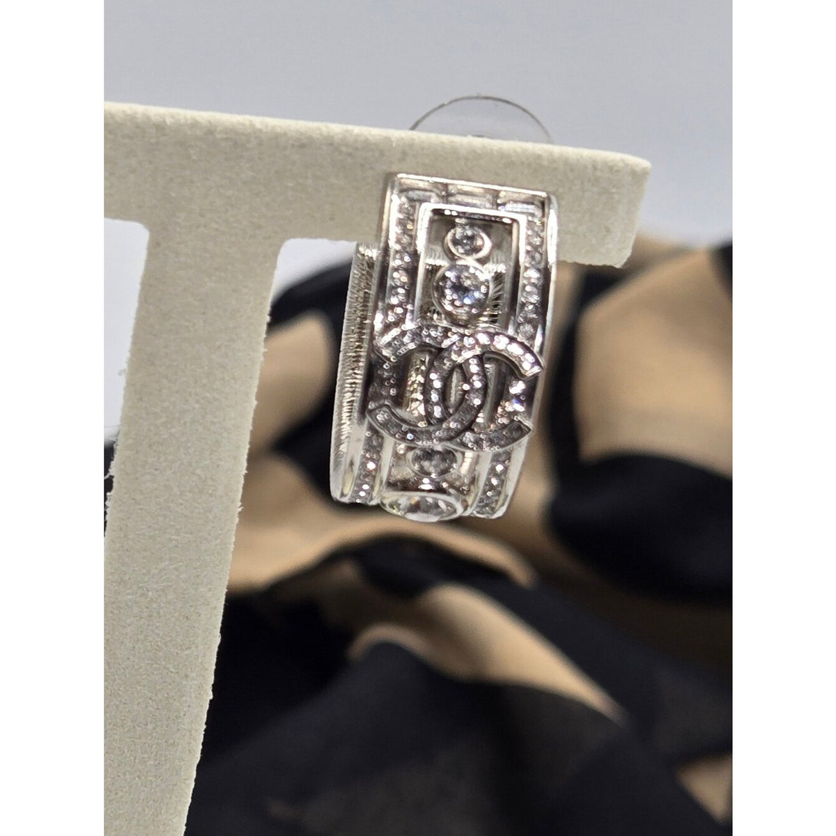#181 - Chanel Earrings B23