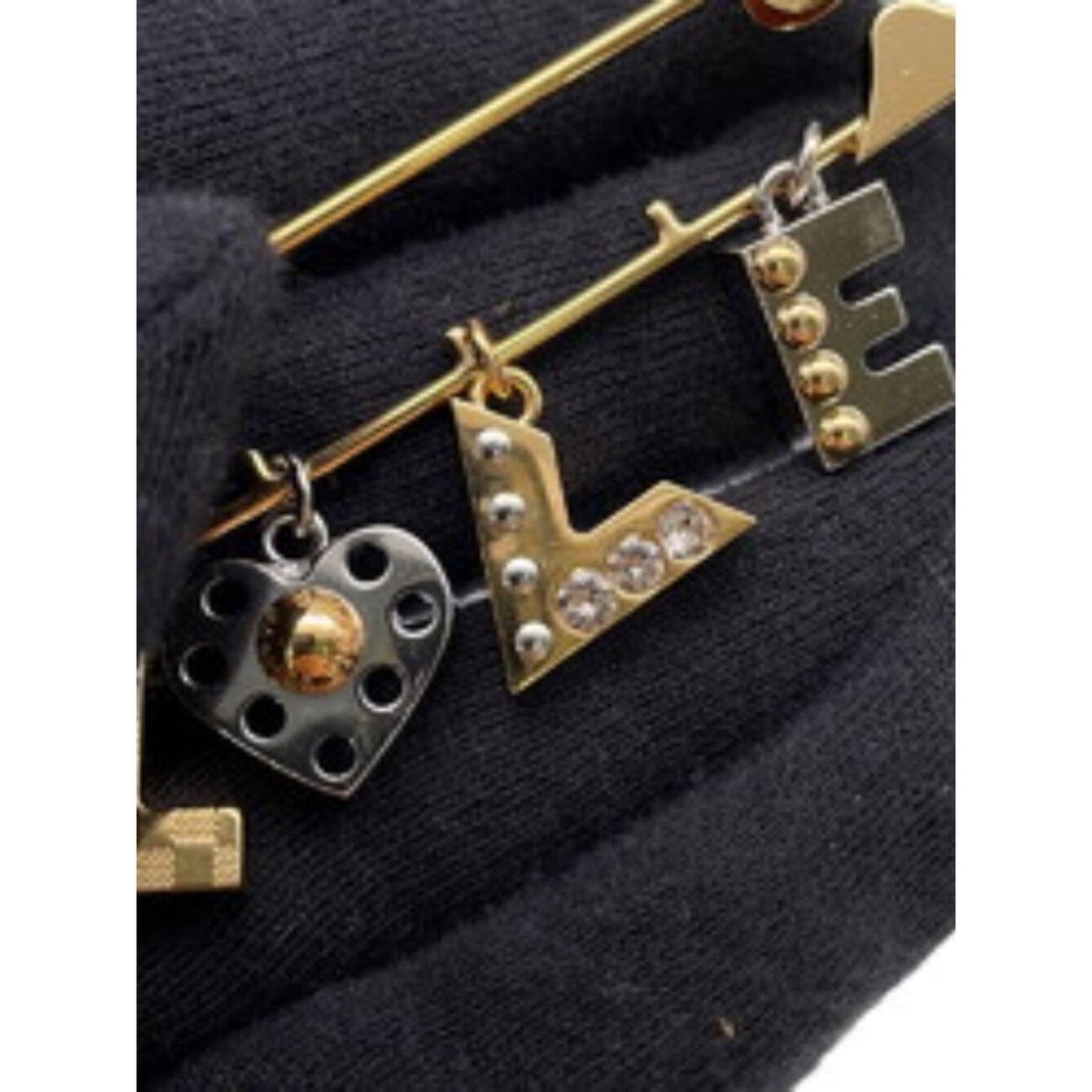 #135 - Louis Vuitton Brooch LOVE Safety Pin Motif M67035