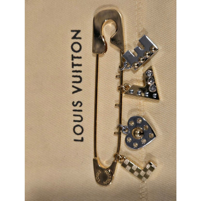 #135 - Louis Vuitton Brooch LOVE Safety Pin Motif M67035