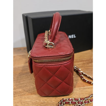 CHANEL Vanity With Chain / Crossbody, Burgundy