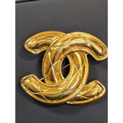 #129 - Chanel Brooch, Coco Mark, Matelassé, GP Plated - VINTAGE