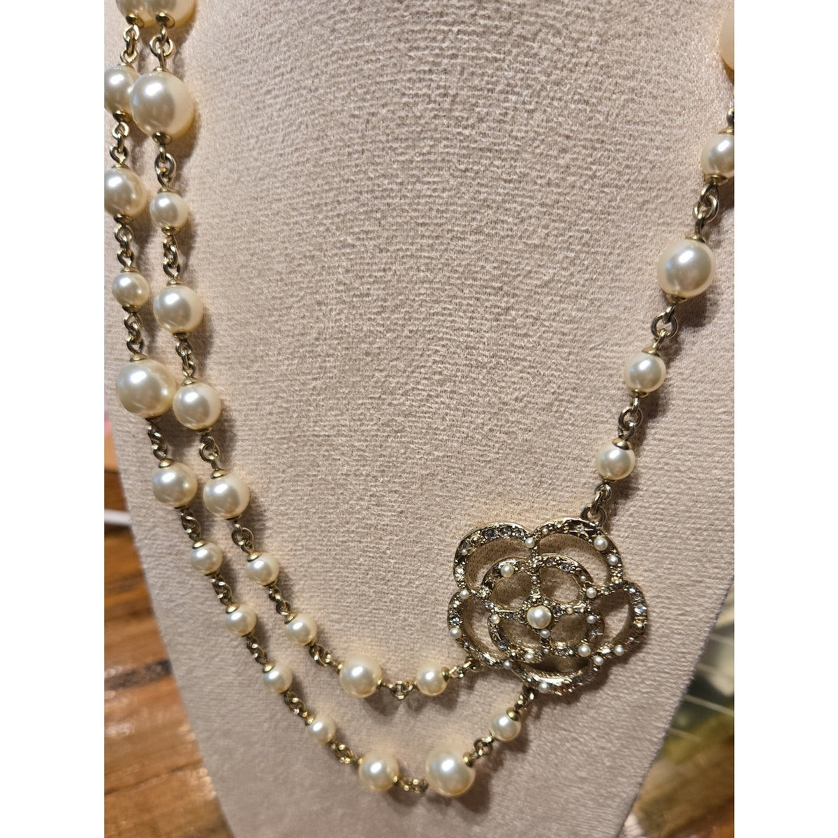 #184 - CHANEL Camellia Faux Pearl Necklace 2013