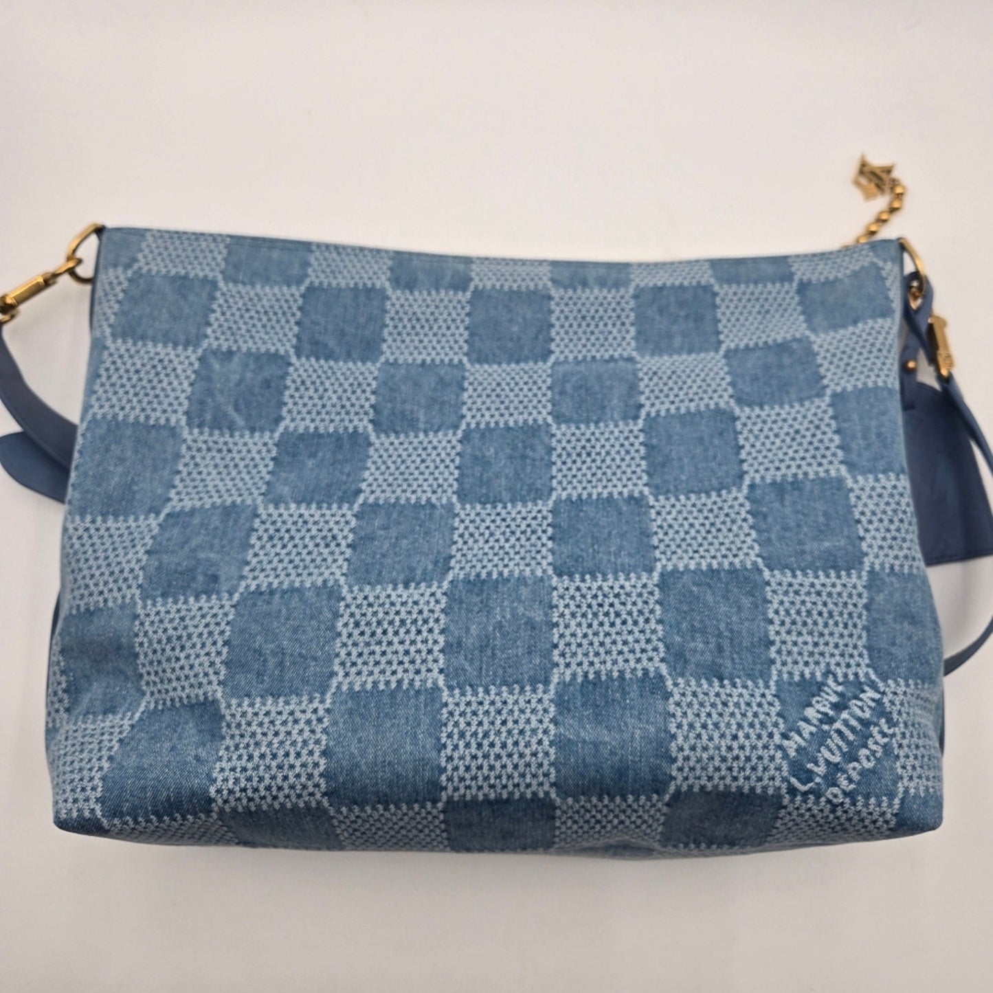 NWT - Louis Vuitton Damier Denim Vagabond Hobo Blue, COA included
