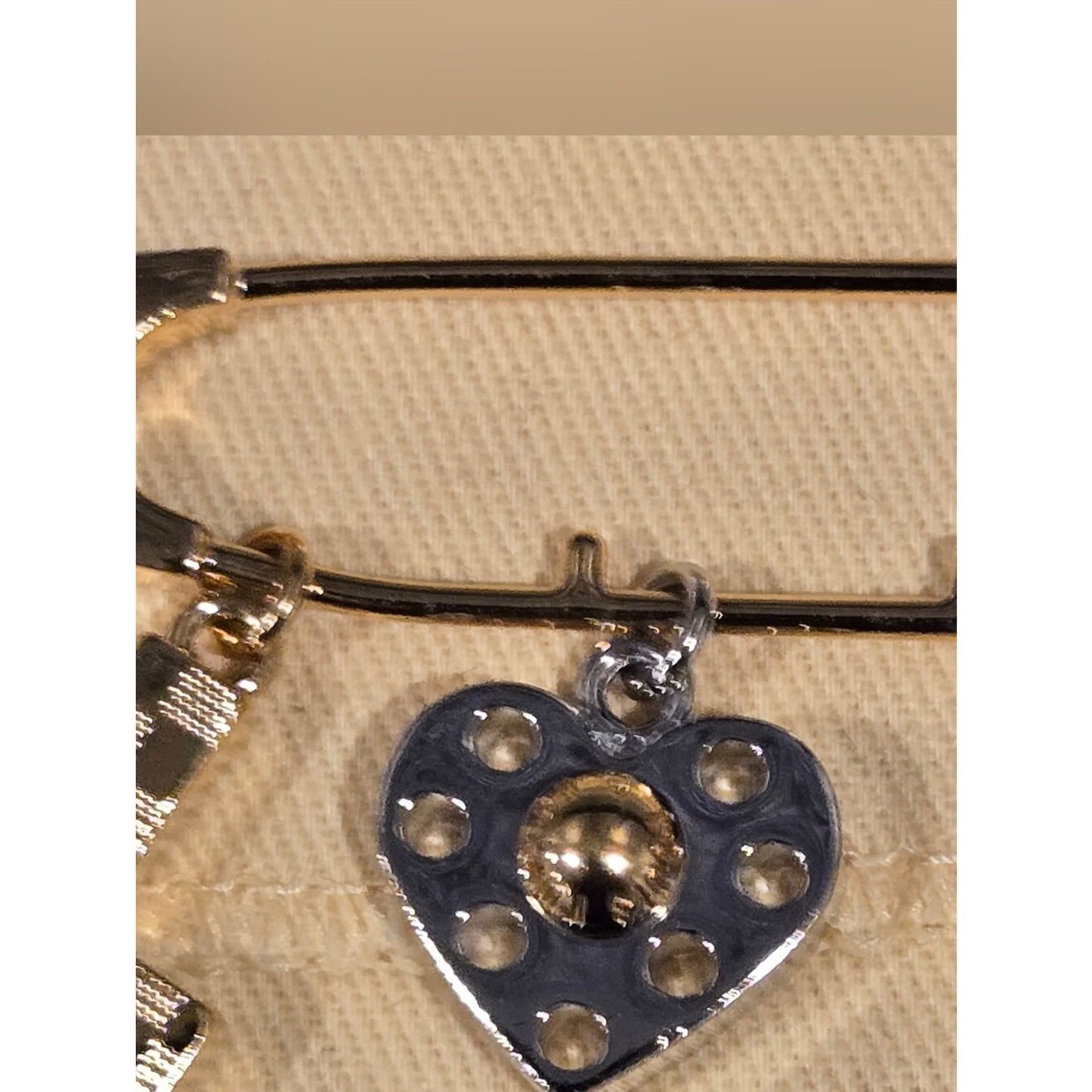 #135 - Louis Vuitton Brooch LOVE Safety Pin Motif M67035