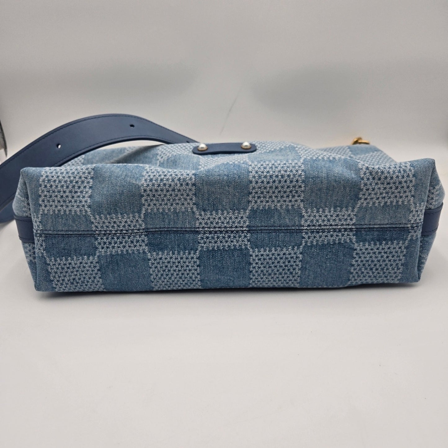 NWT - Louis Vuitton Damier Denim Vagabond Hobo Blue, COA included