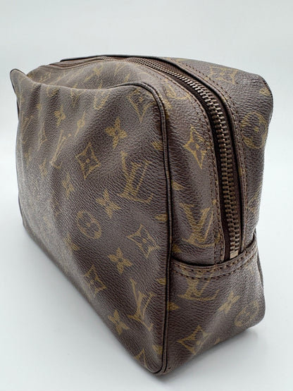 Louis Vuitton Monogram Trousse Toilette 28