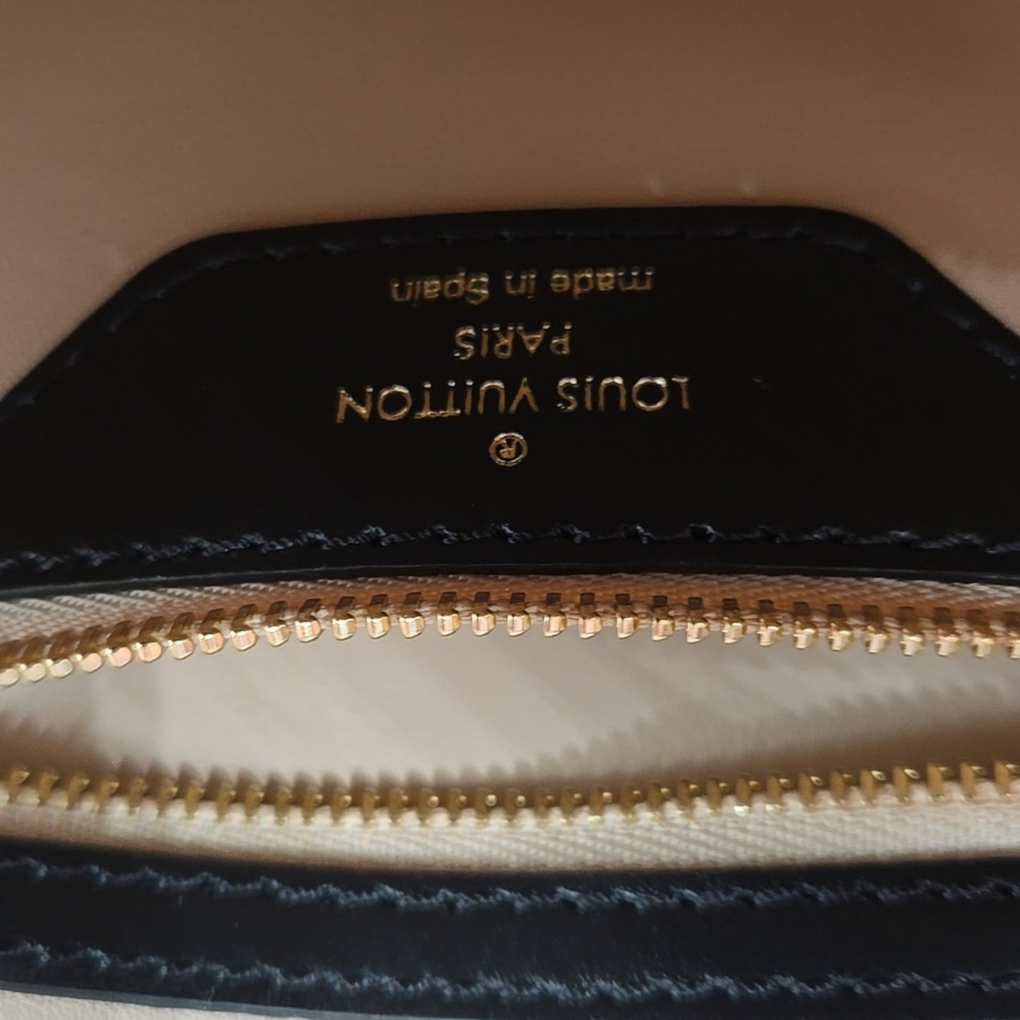NWT - M24206 Speedy Bandoulière 25, COA included