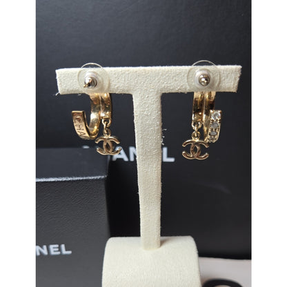 #491 Chanel 2022 Strass CC Drop Earrings