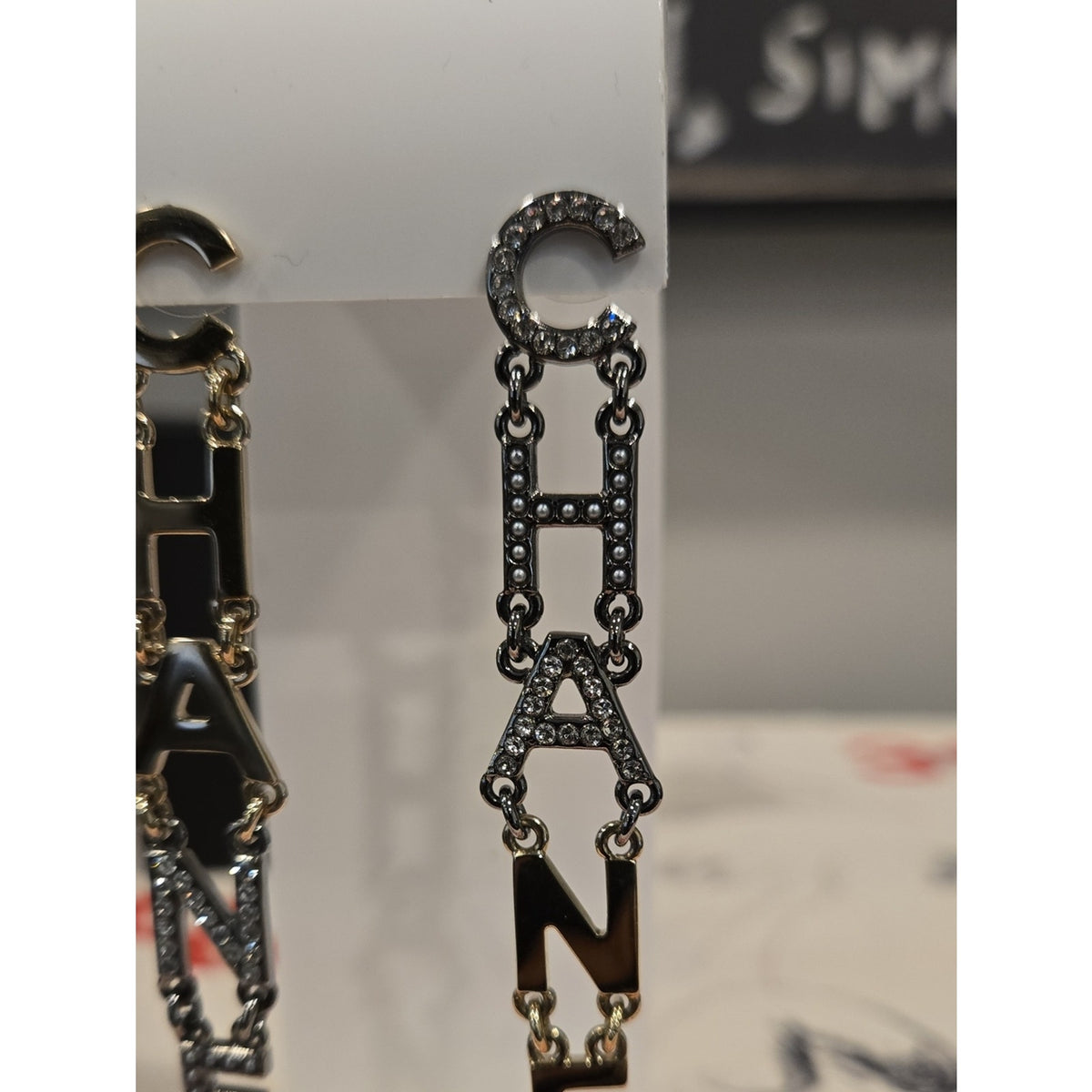 #202 - CHANEL B20 Pearl/Crystal Bright Young Things Earrings Gold Ruthenium