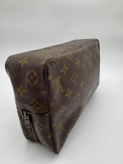 Louis Vuitton Monogram Trousse Toilette 28