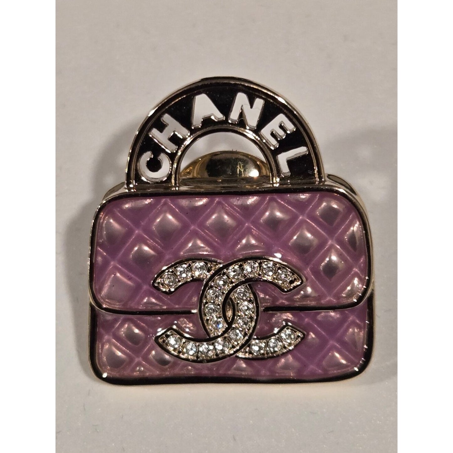 #134 - CHANEL Metal Strass Pin Brooch ABD441, pink bag with rhinestones