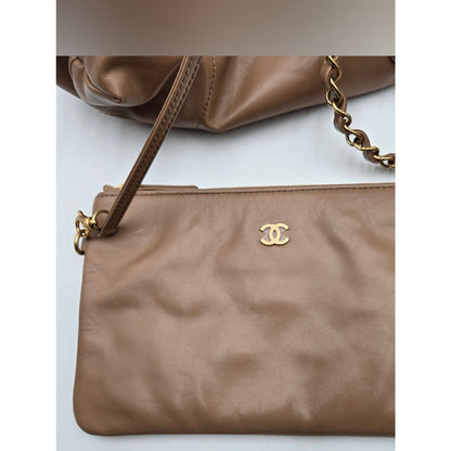 CHANEL 22 - Beige/Tan Medium