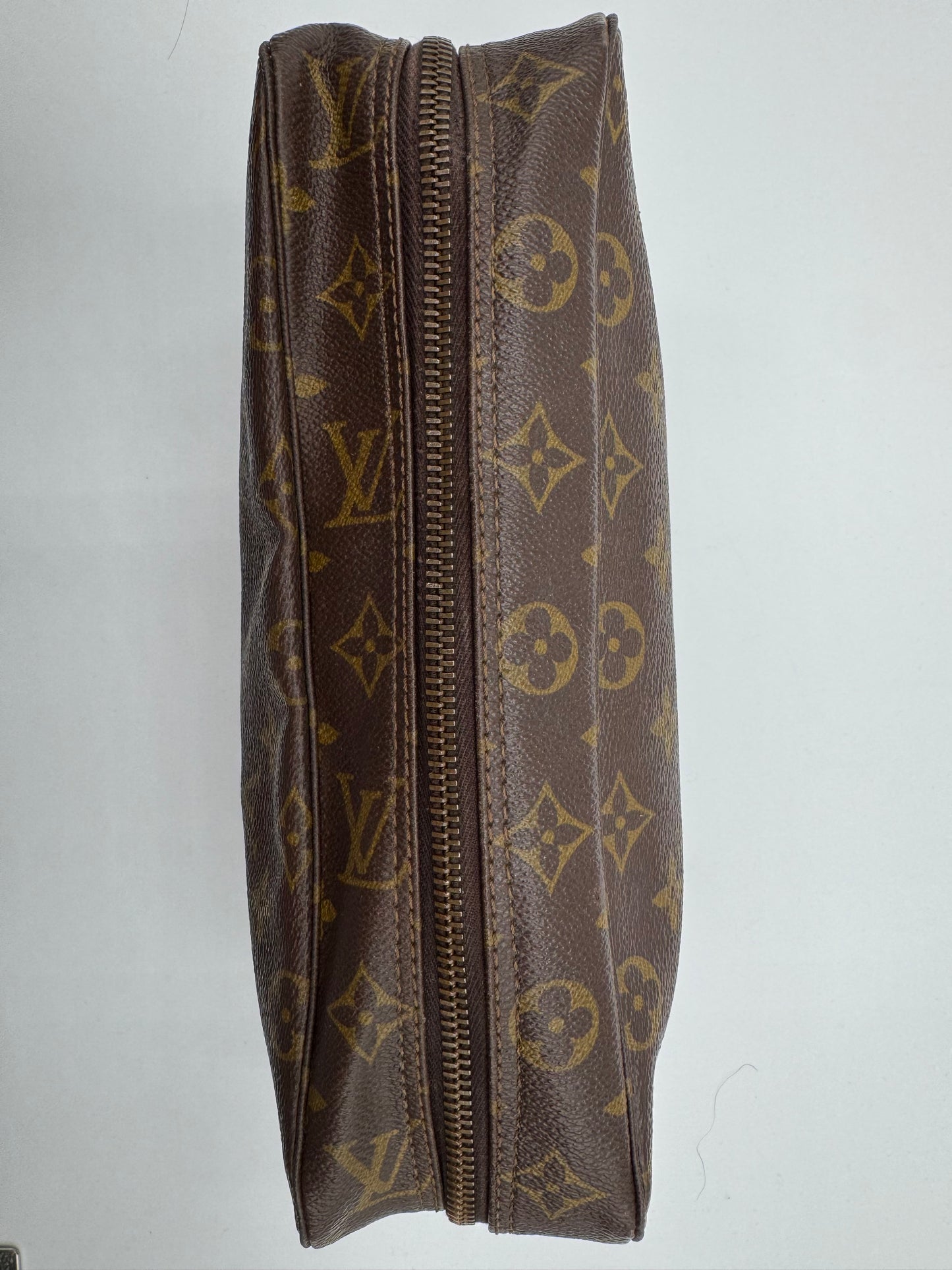 Louis Vuitton Monogram Trousse Toilette 28