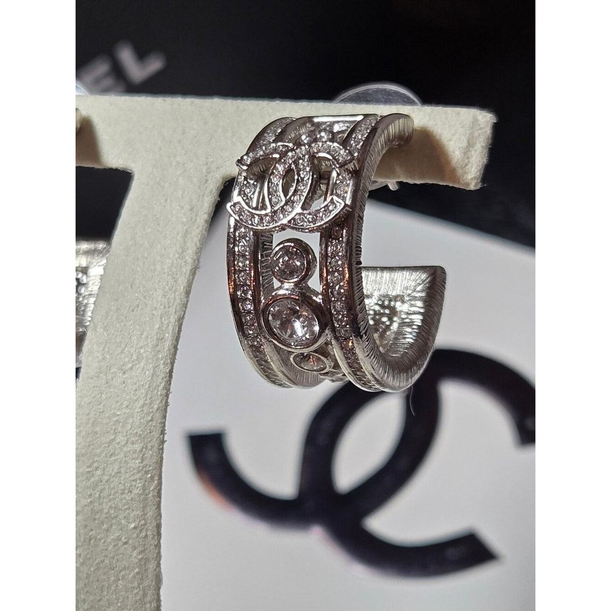 #181 - Chanel Earrings B23