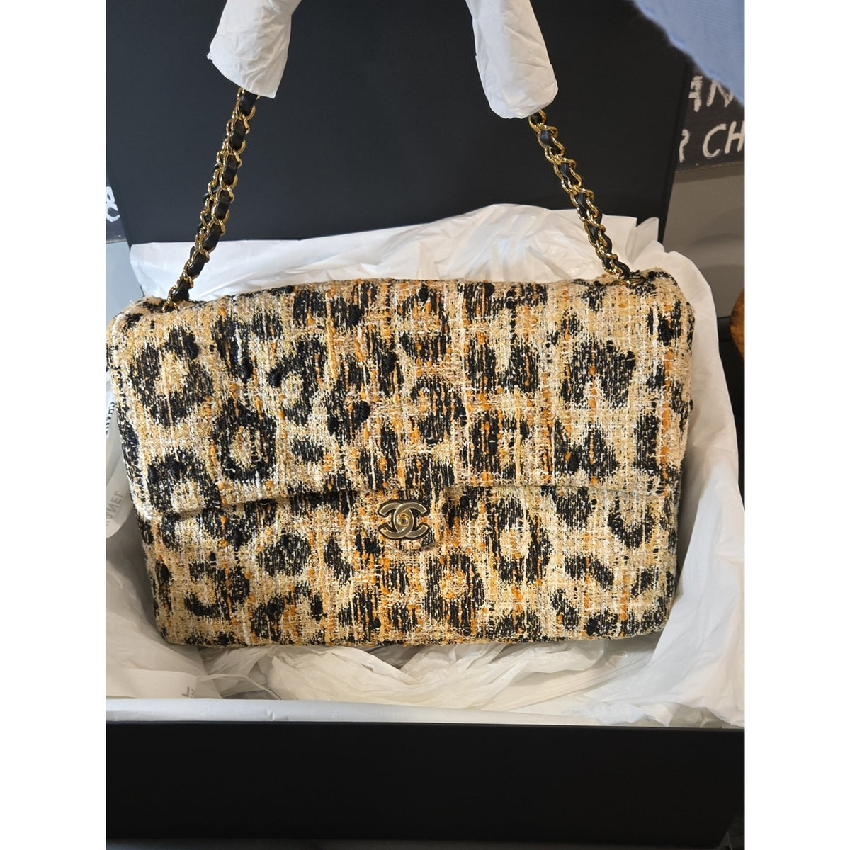 CHANEL Maxi Flap 38cm 2026 - Cheetah