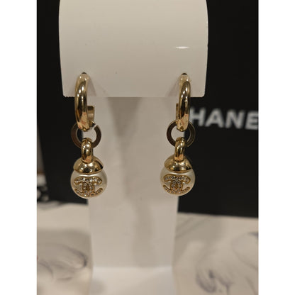 #204 CHANEL Coco Mark A22B Piercing jewelry GP x rhinestone Earrings