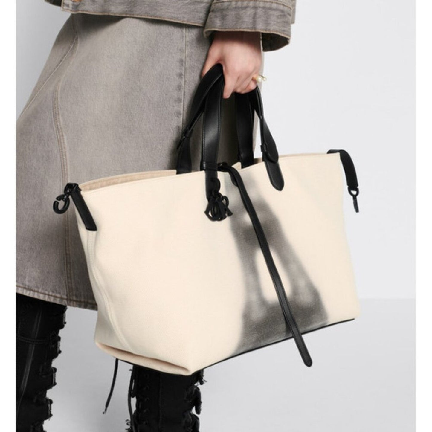 🔥🔥Christian Dior Toujours Large Handbag, Canvas/Leather