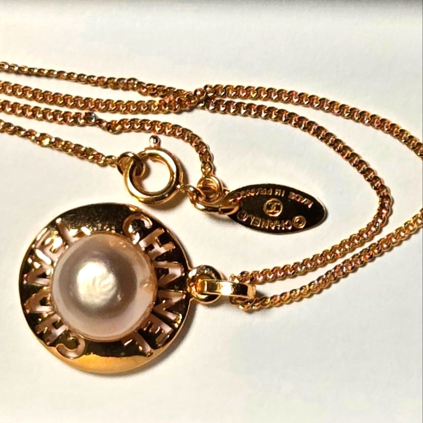 #51 AUTHENTIC Chanel Necklace Circle GP Plated Fake Pearl Gold