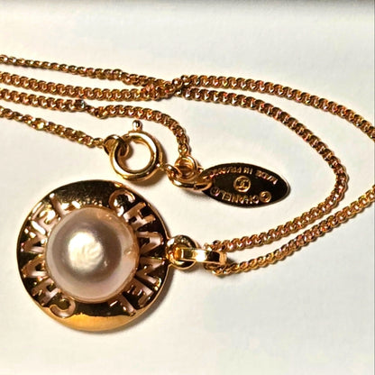 #51 AUTHENTIC Chanel Necklace Circle GP Plated Fake Pearl Gold